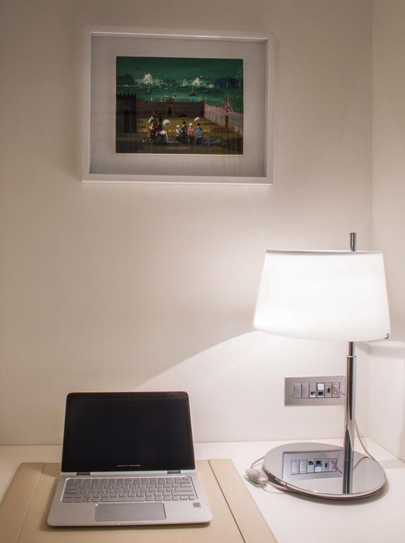 Town House Morgana Bed & Breakfast Reggio di Calabria Ruang foto
